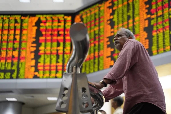 马来股市分析：马股半天跌4.88点-手套股火热